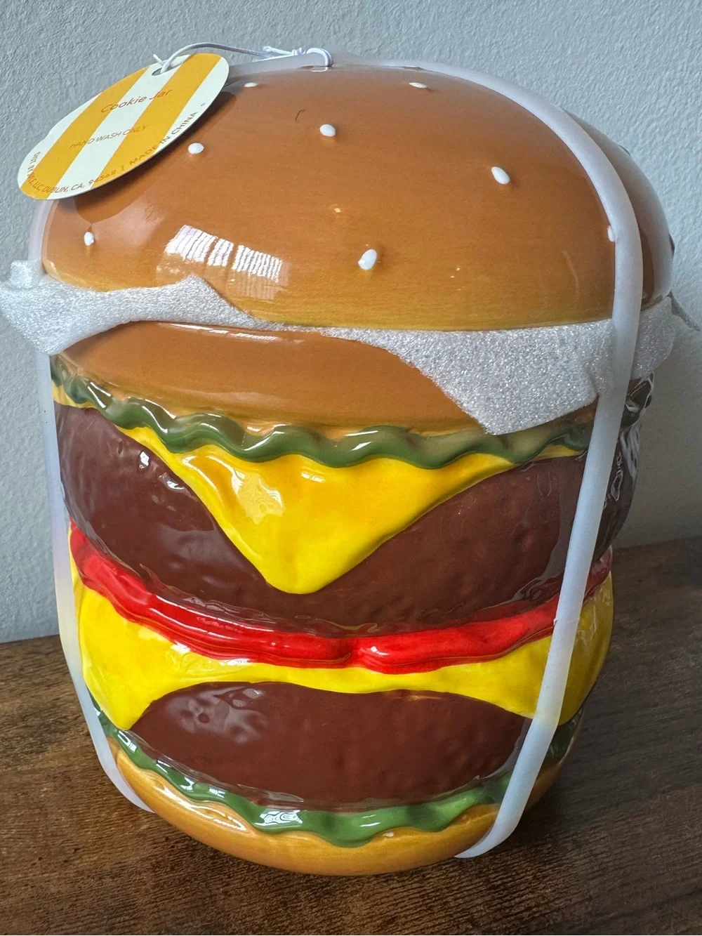 Novelty Ceramic Double Cheeseburger Cookie Jar Yellow, Brown, Red, Green NWT - Picture 1 of 5